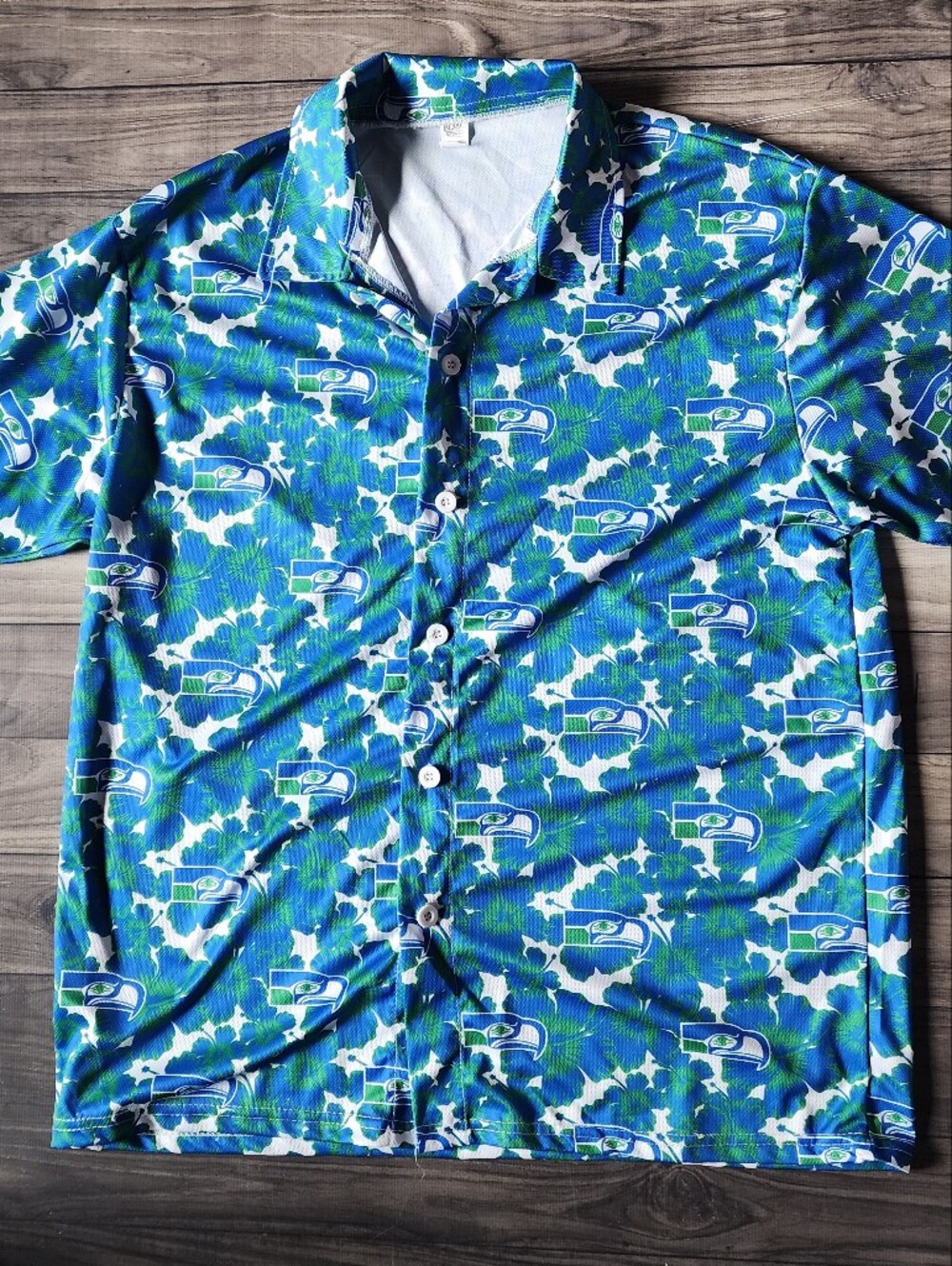 BDA Sports Seahawks Hawaiian Short Sleeved Button Up
